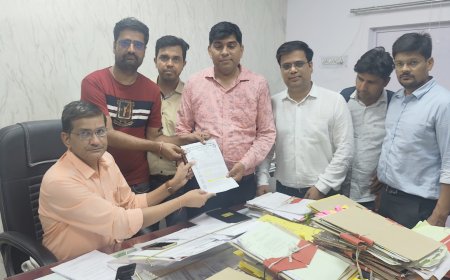 फार्मासिस्ट कर्मचारी संघ ने दिया अतिरिक्त जिला कलेक्टर को ज्ञापन.............