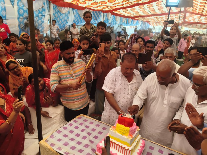 धूमधाम से मनाया बाबा रामदेव मंदिर का  15वां वार्षिकोत्सव......