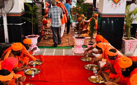 संस्कारों के बिना जीवन का कोई मोल नहीं : धर्मेश महाराज