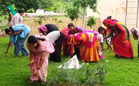 स्वच्छता पखवाड़ा के तहत काली माता मंदिर में किया श्रमदान