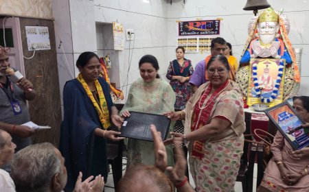 सिन्धी गुरुजनों का विधायक महोदया व पार्षद  द्वारा हुआ सम्मान